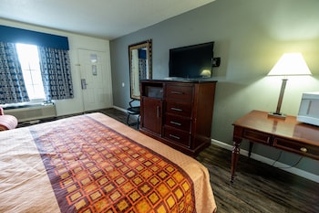 american inn and suites russellville