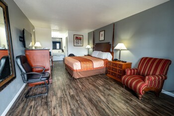 american inn and suites russellville