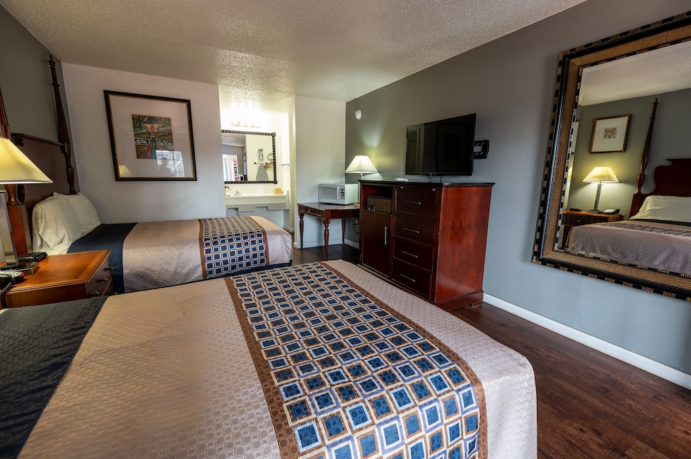 american inn and suites russellville