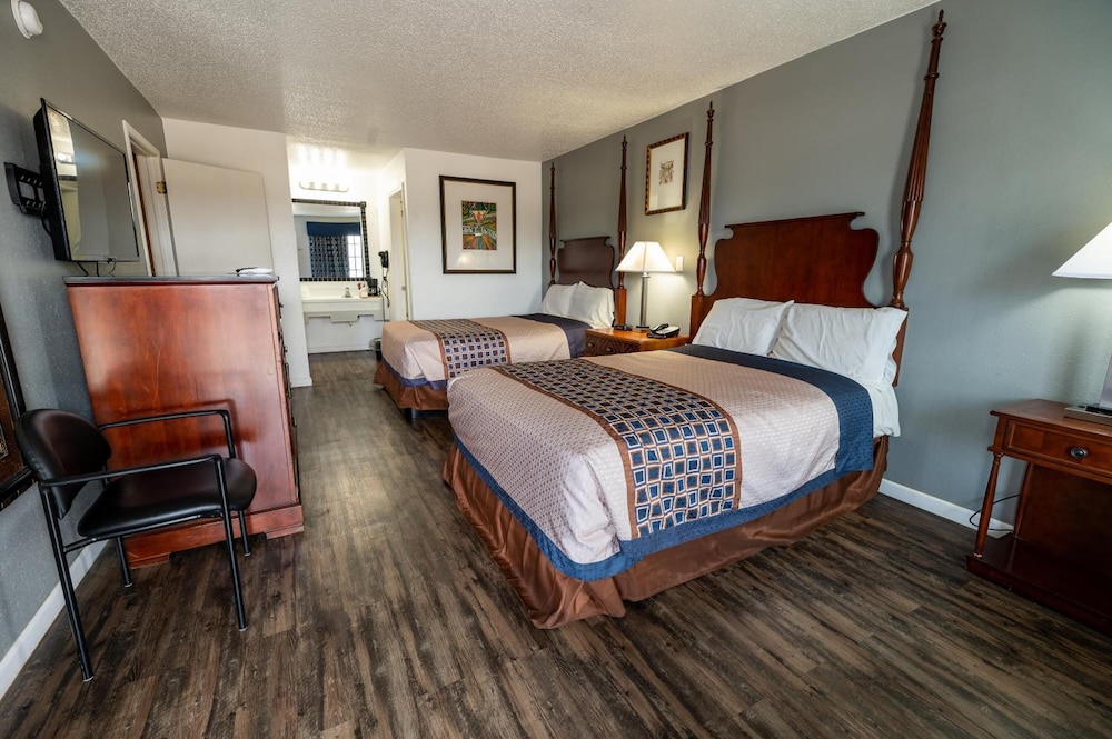 american inn and suites russellville