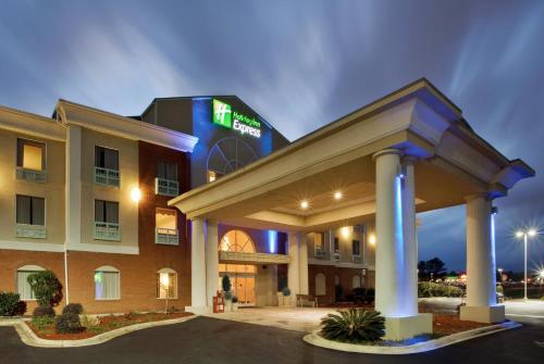 holiday inn express and suites thomasville by ihg