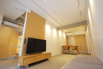 m w hotel