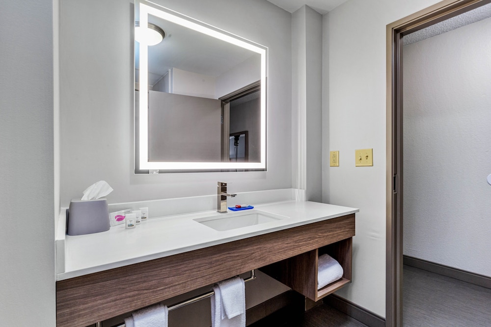holiday inn express new albany by ihg