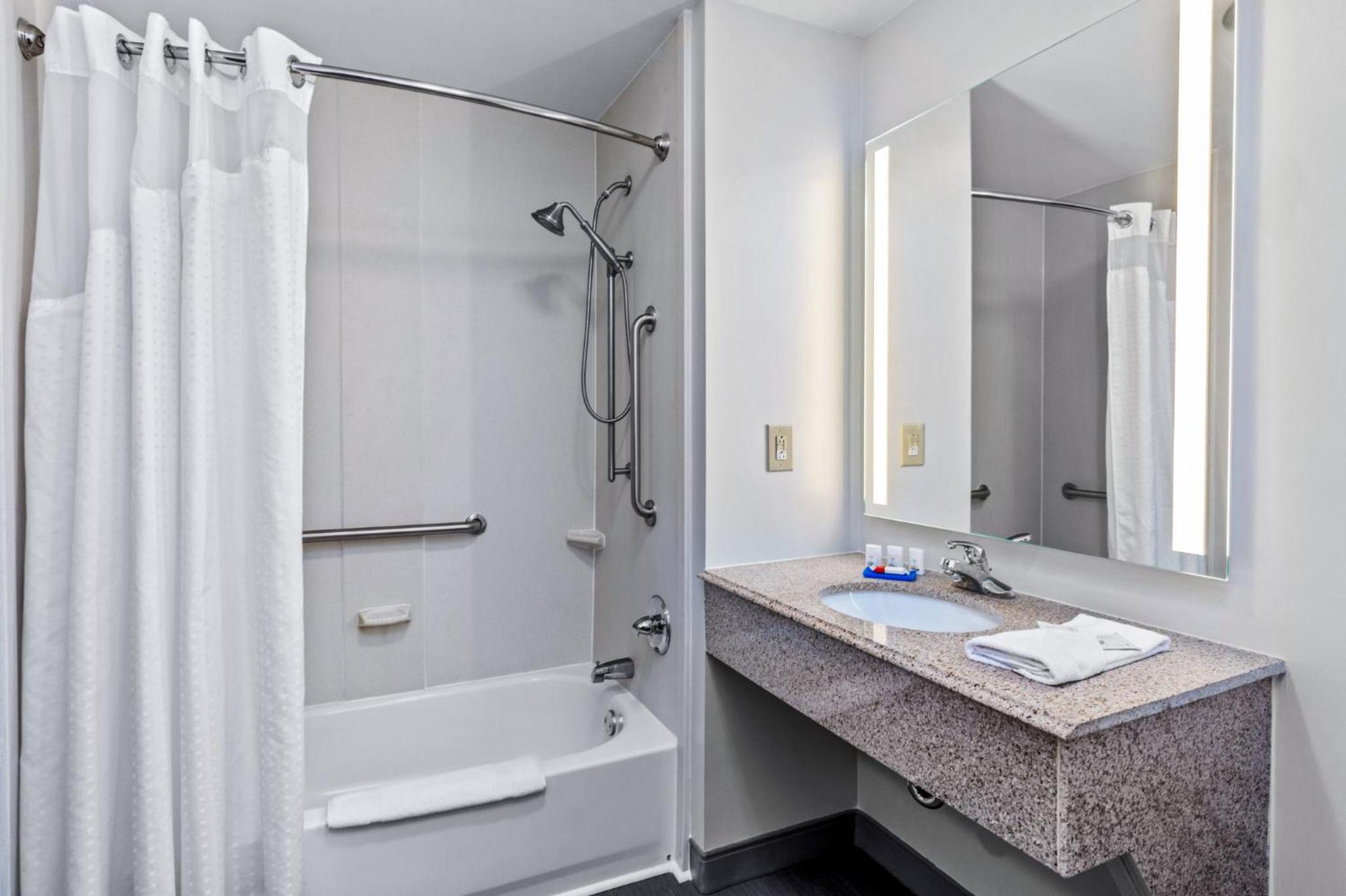 holiday inn express new albany by ihg