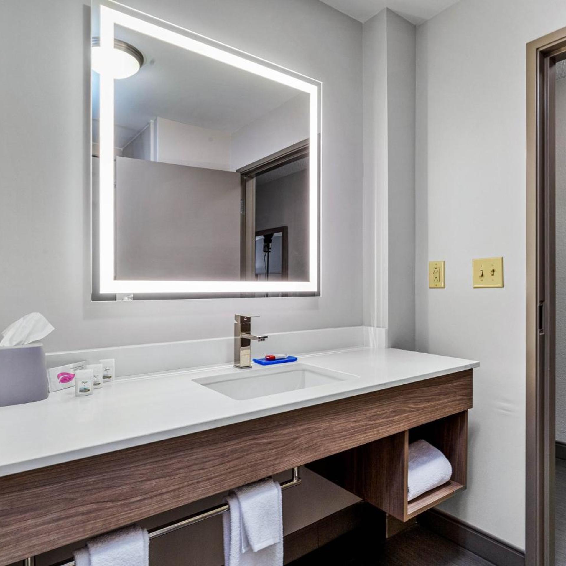 holiday inn express new albany by ihg