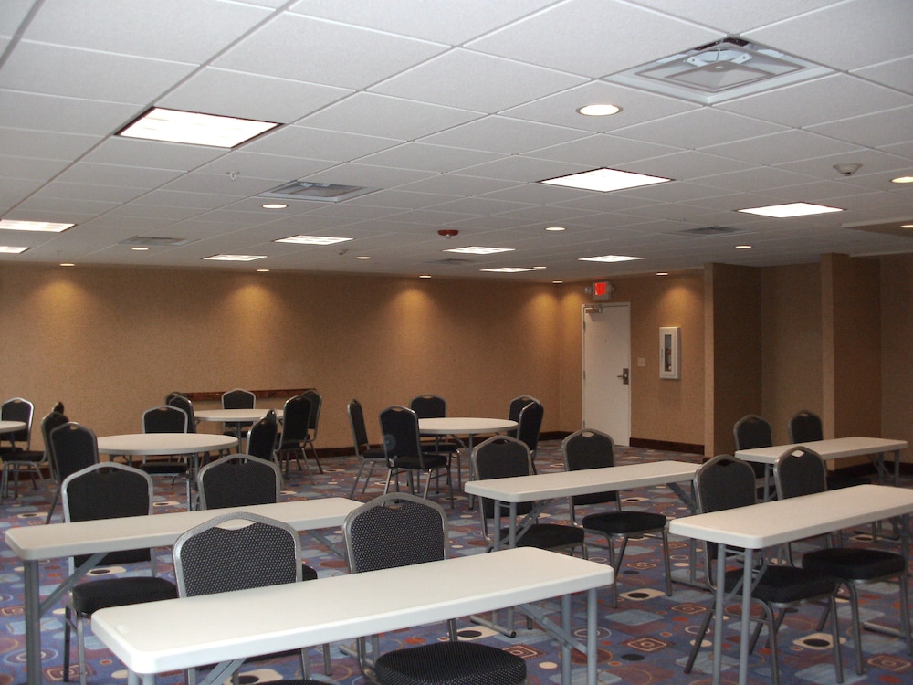 holiday inn express new albany by ihg