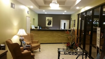 super 8 by wyndham clarksville ar