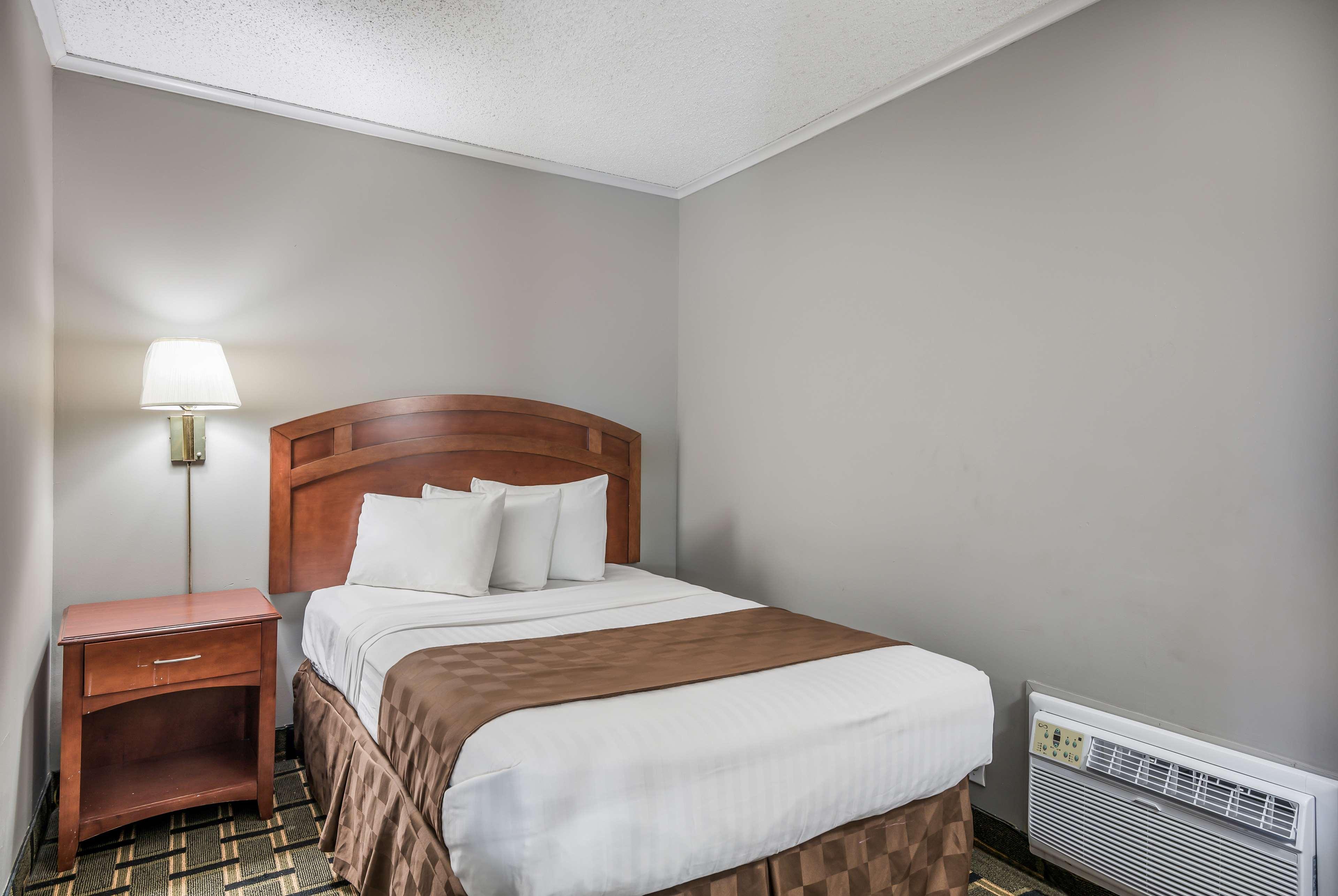 americas best value inn and suites arkadelphia