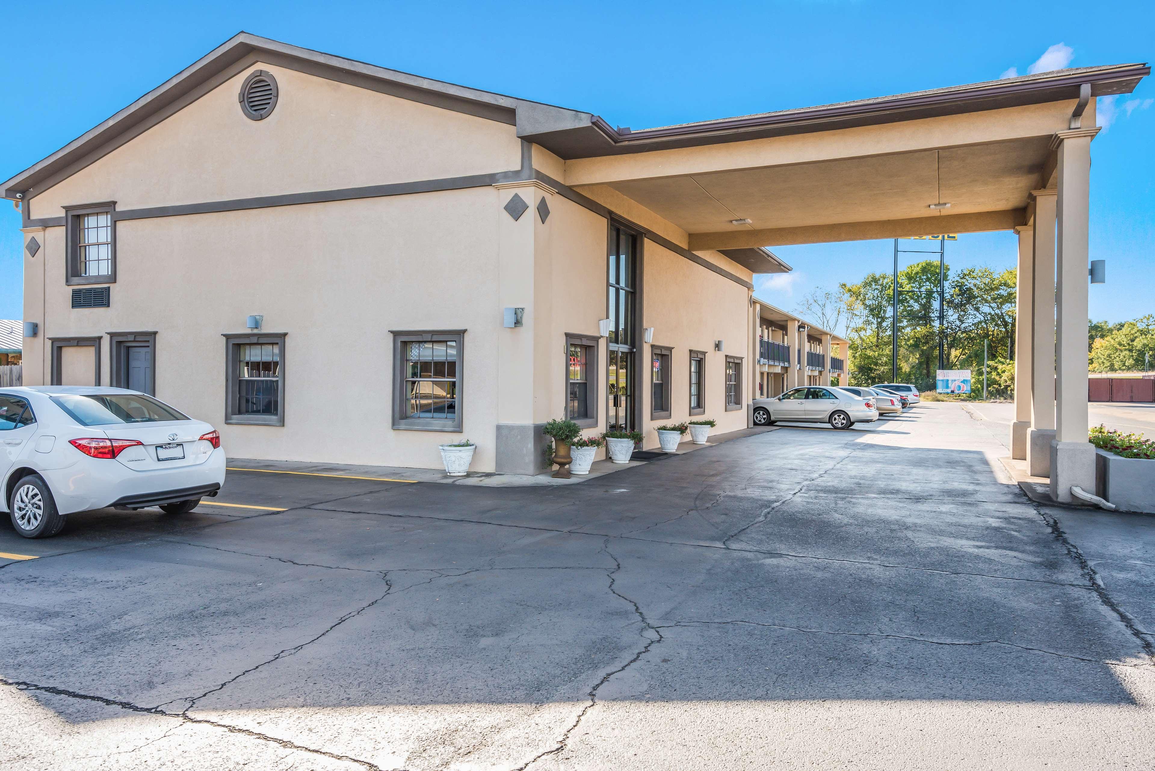 americas best value inn and suites arkadelphia
