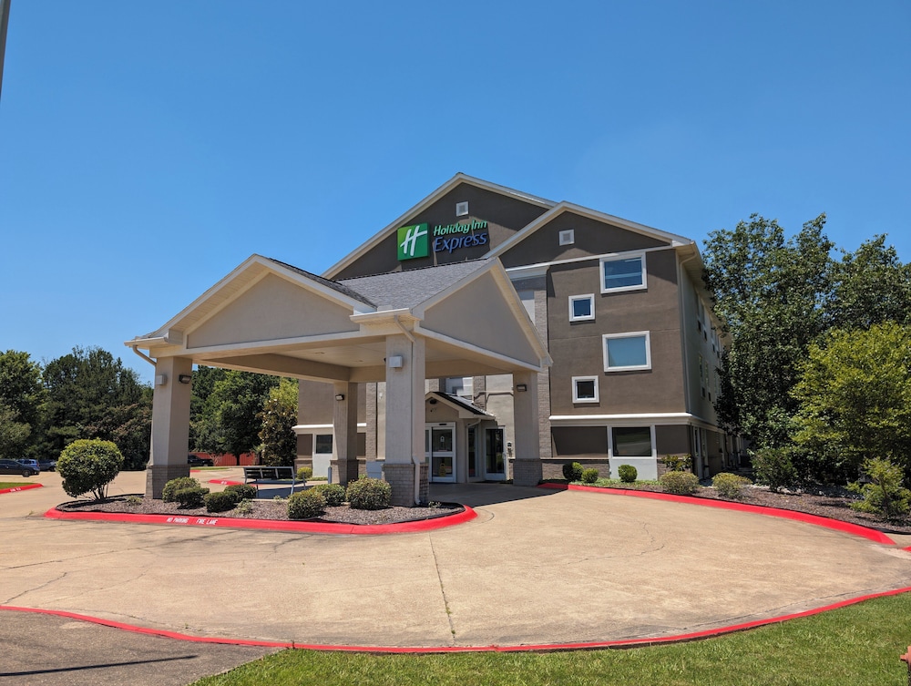 holiday inn express hotel and suites by ihg