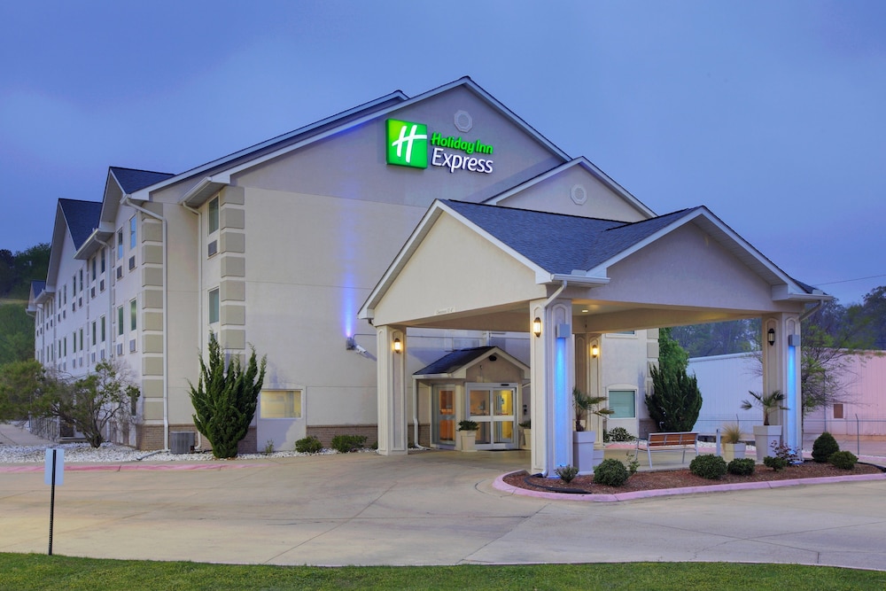 holiday inn express hotel and suites by ihg