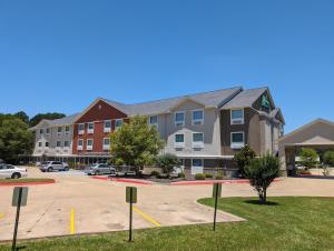 holiday inn express hotel and suites by ihg