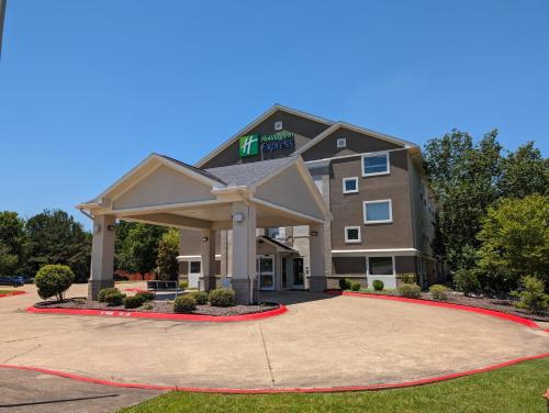 holiday inn express hotel and suites by ihg