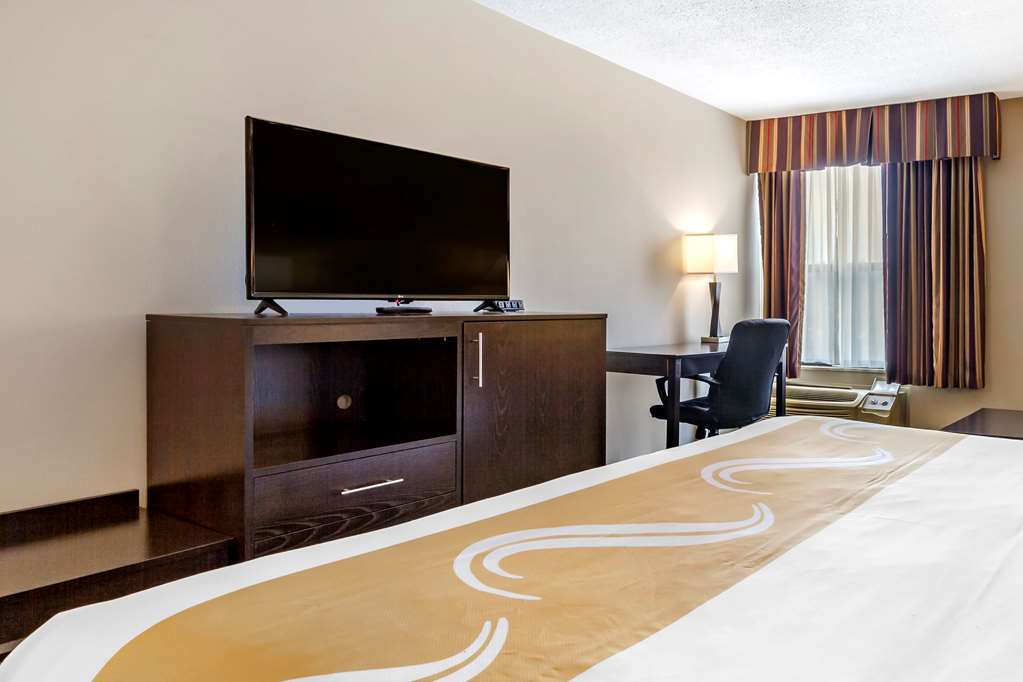 quality inn and suites escanaba north