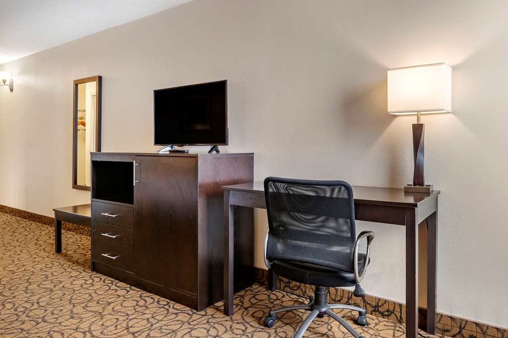 quality inn and suites escanaba north