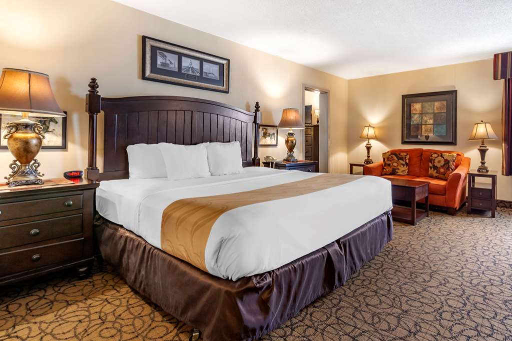 quality inn and suites escanaba north