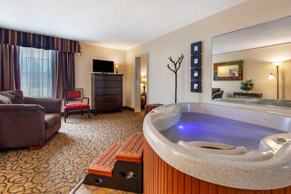quality inn and suites escanaba north