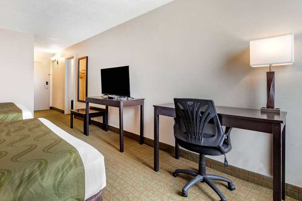 quality inn and suites escanaba north