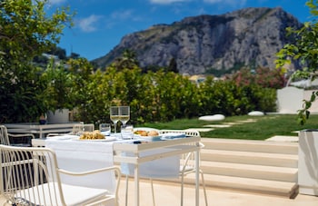 Pazziella Garden & Suites,Anacapri>>Amalfi Coast,5 star