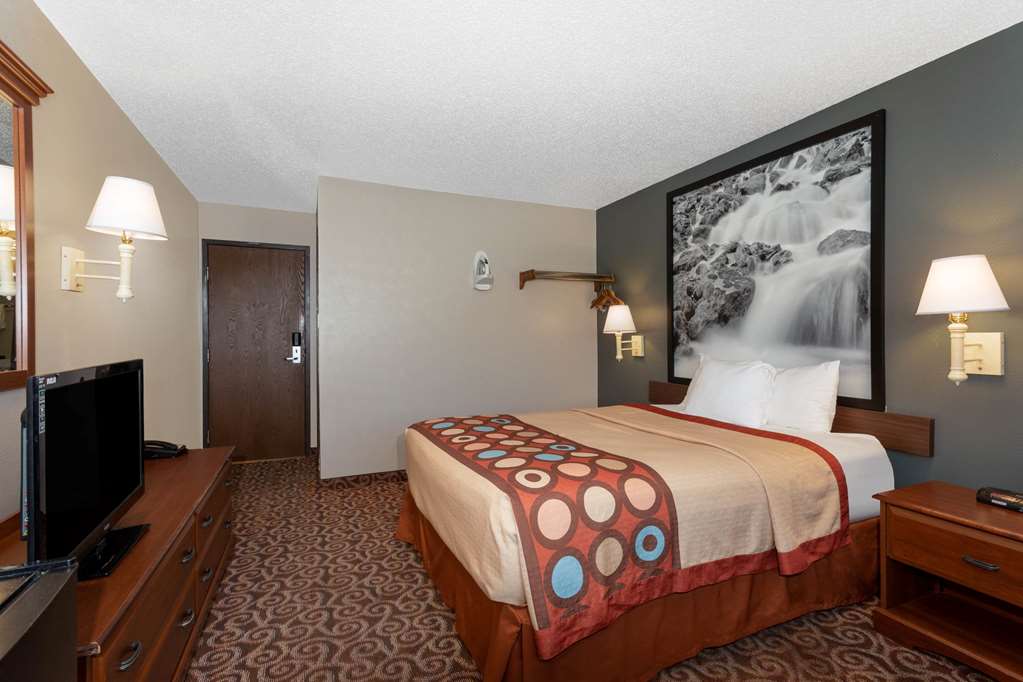 super 8 by wyndham gillette