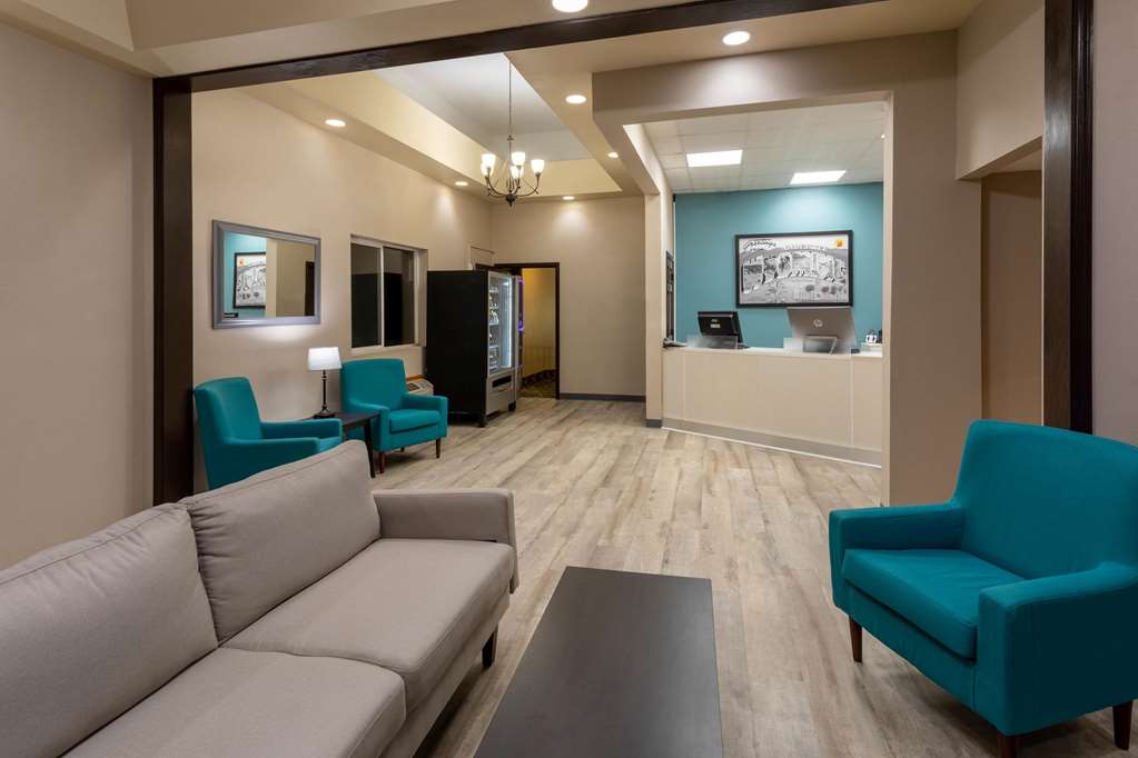 super 8 by wyndham gillette