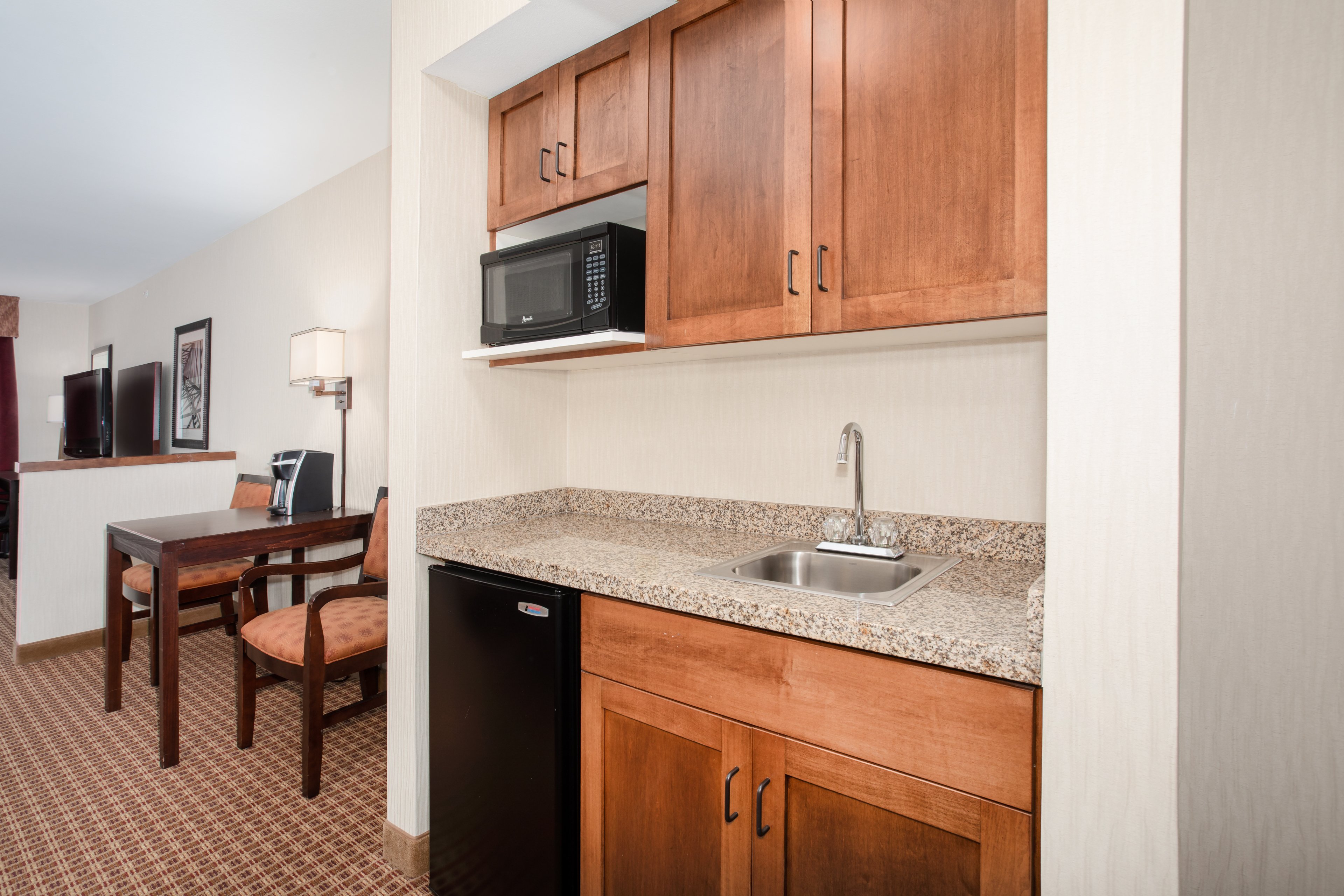 holiday inn express and suites gillette by ihg