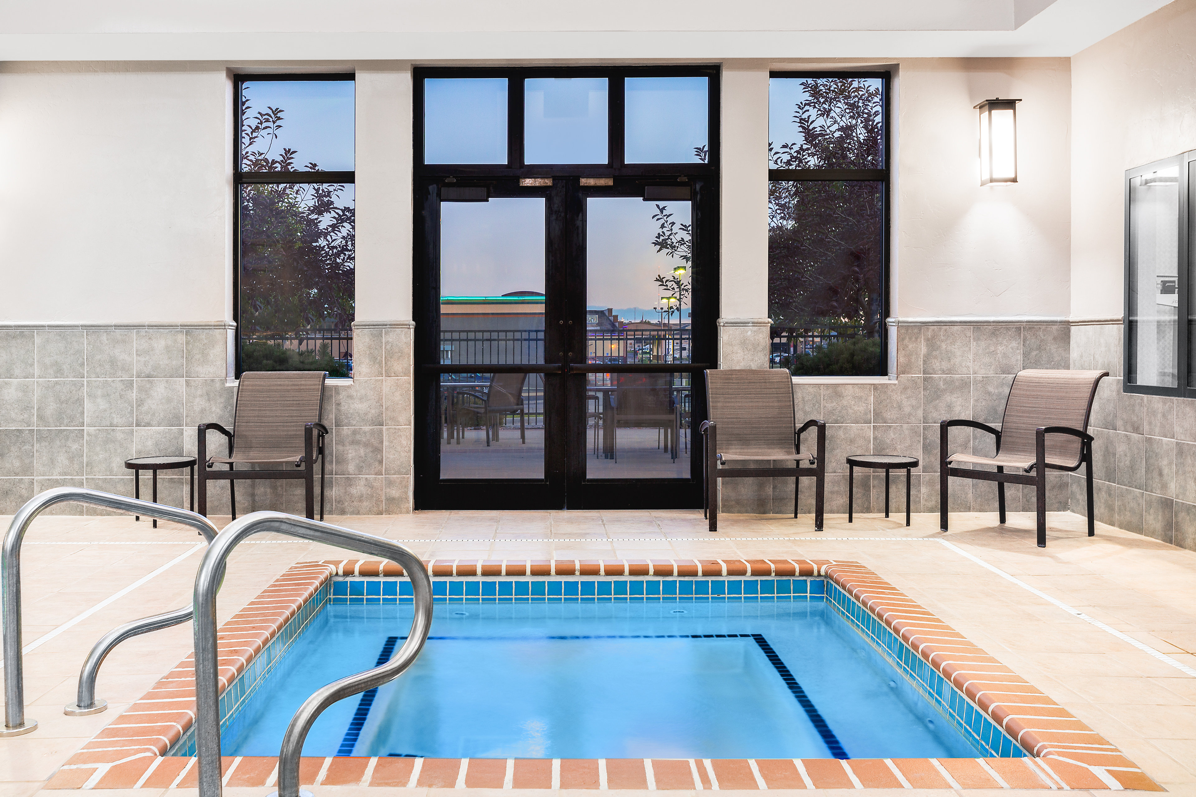 holiday inn express and suites gillette by ihg