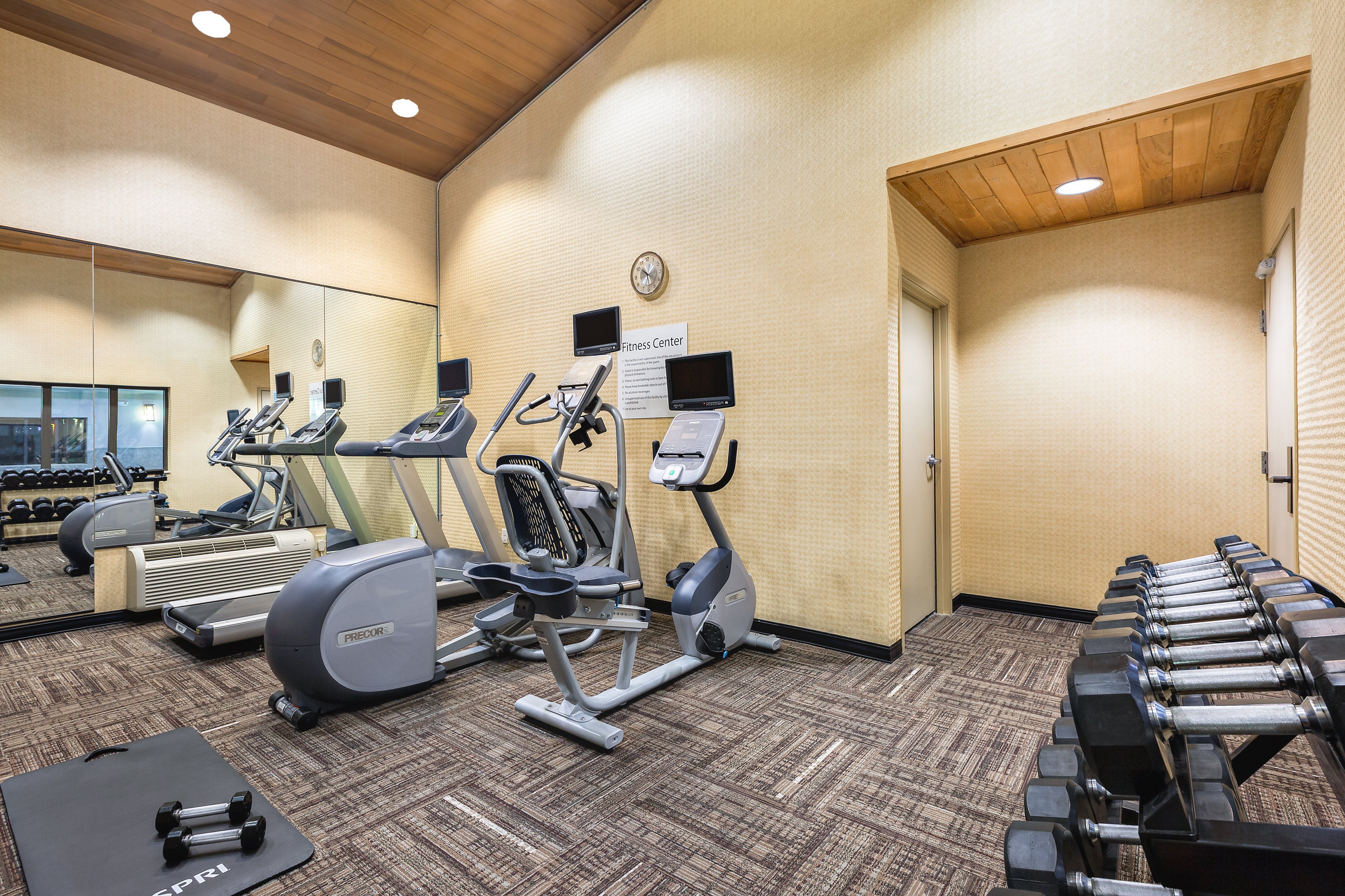 holiday inn express and suites gillette by ihg