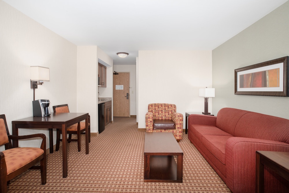 holiday inn express and suites gillette by ihg