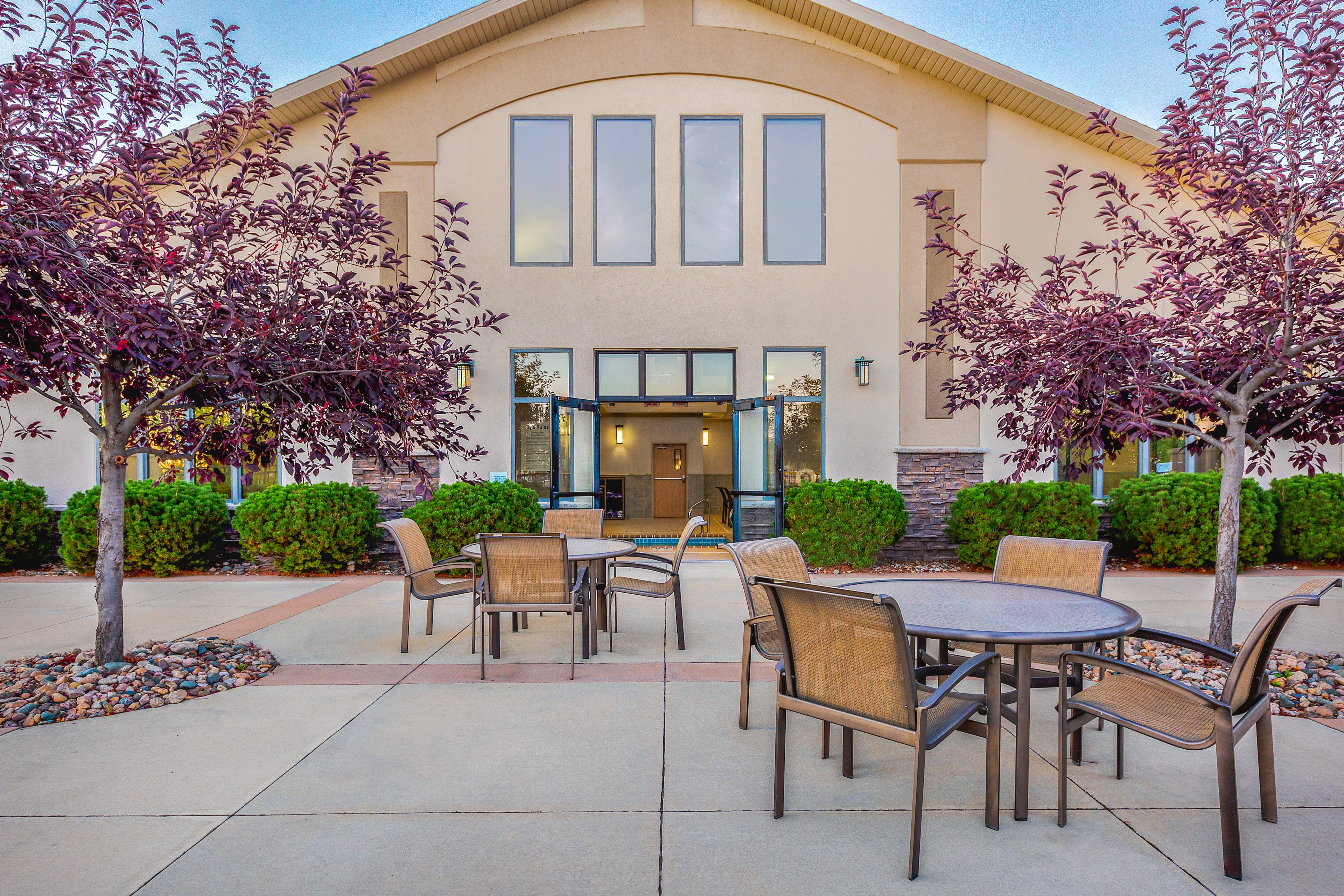 holiday inn express and suites gillette by ihg