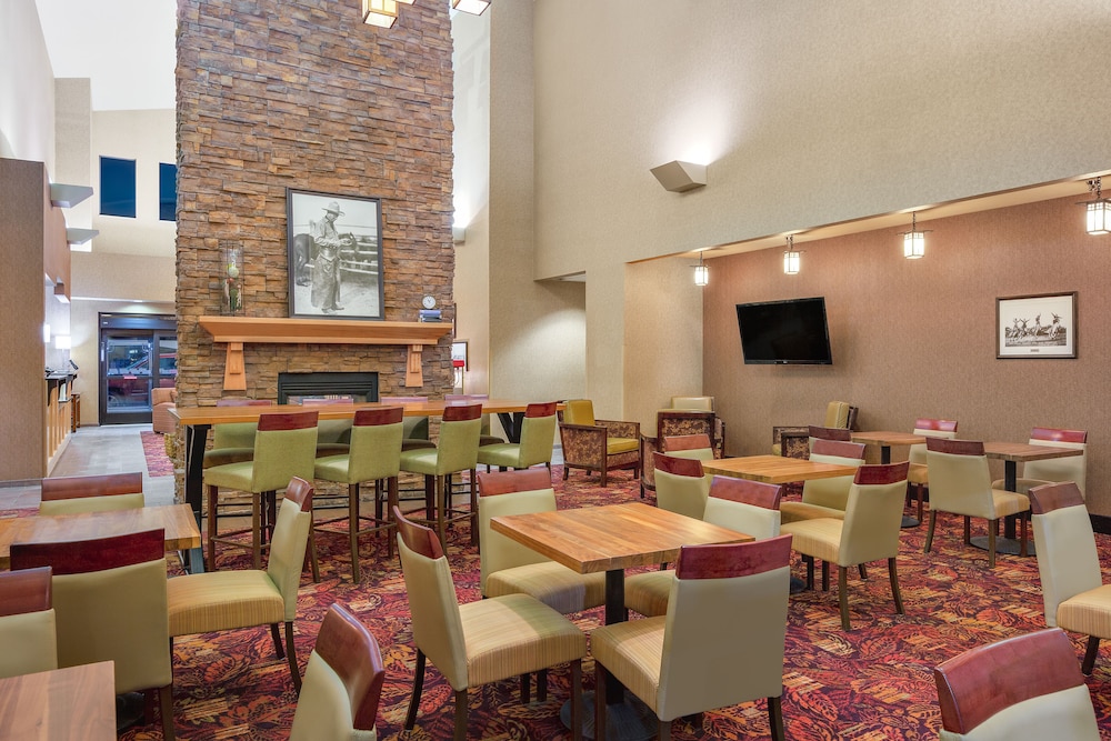 holiday inn express and suites gillette by ihg