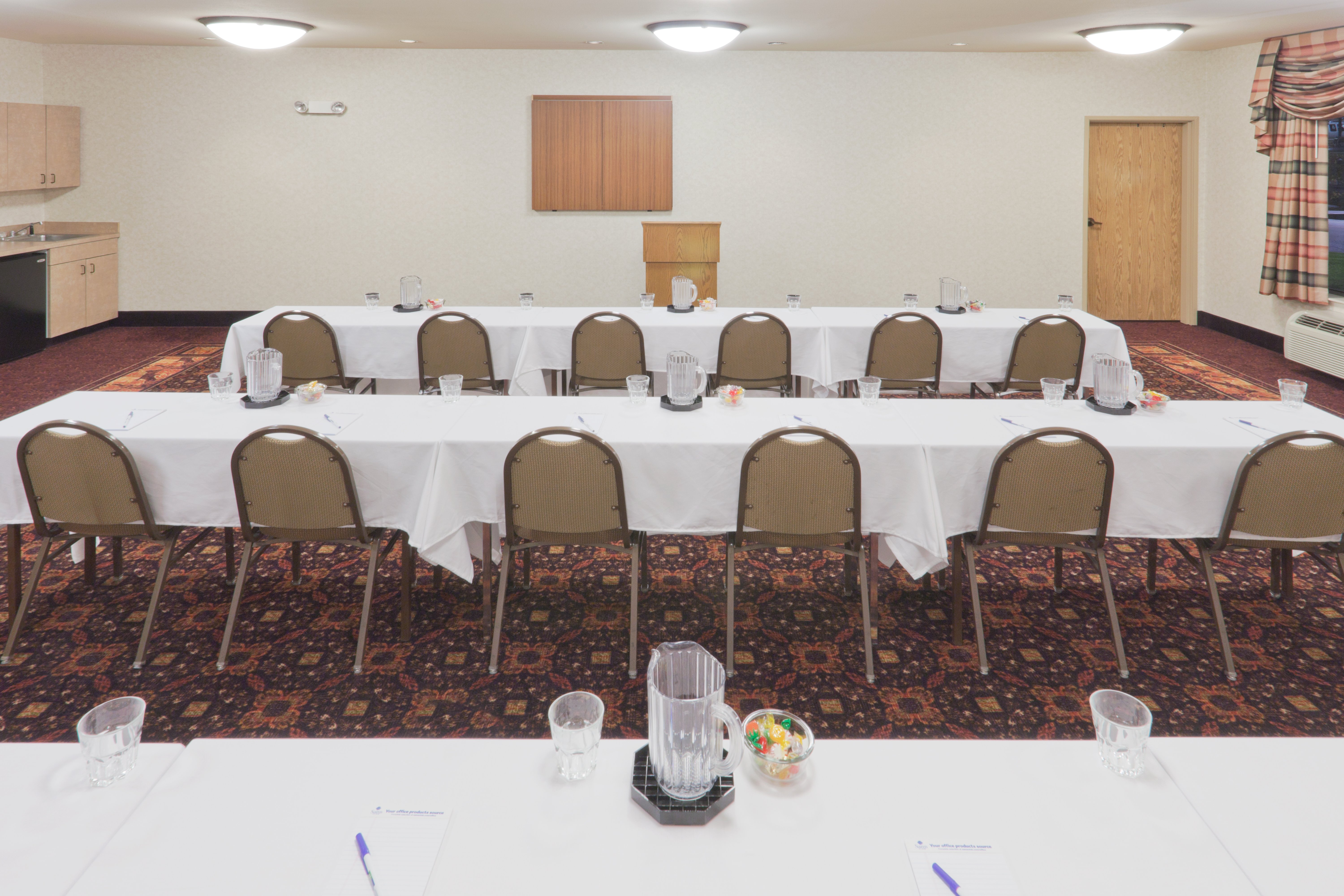 holiday inn express and suites gillette by ihg