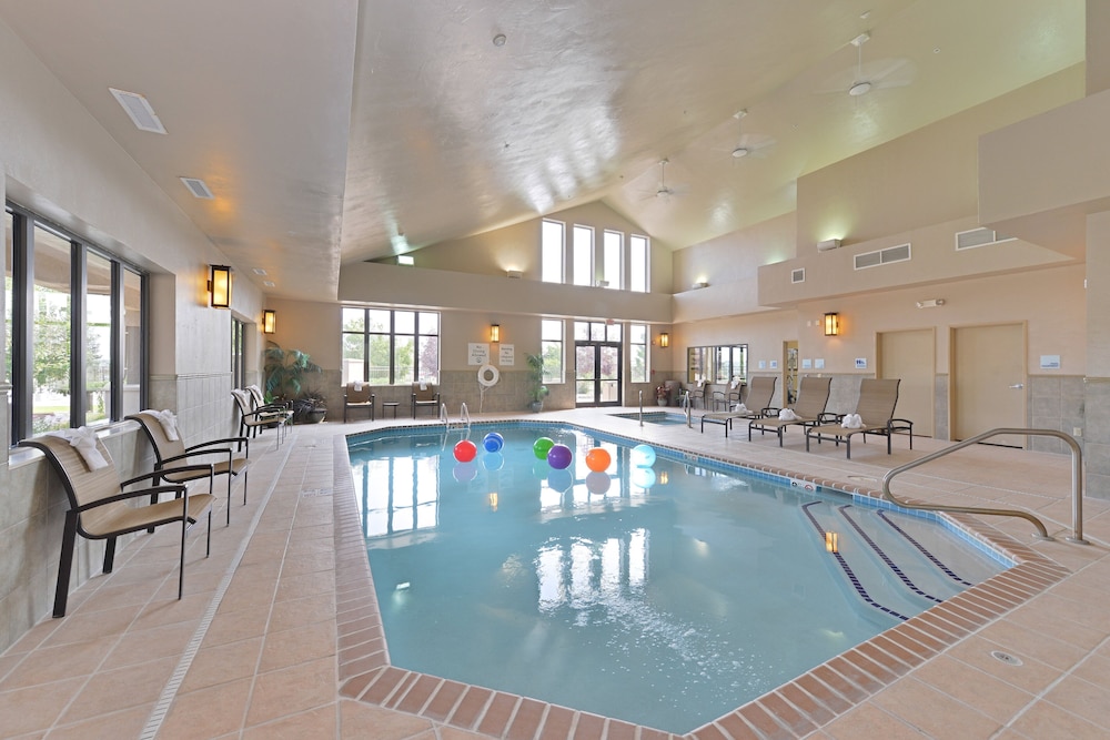 holiday inn express and suites gillette by ihg
