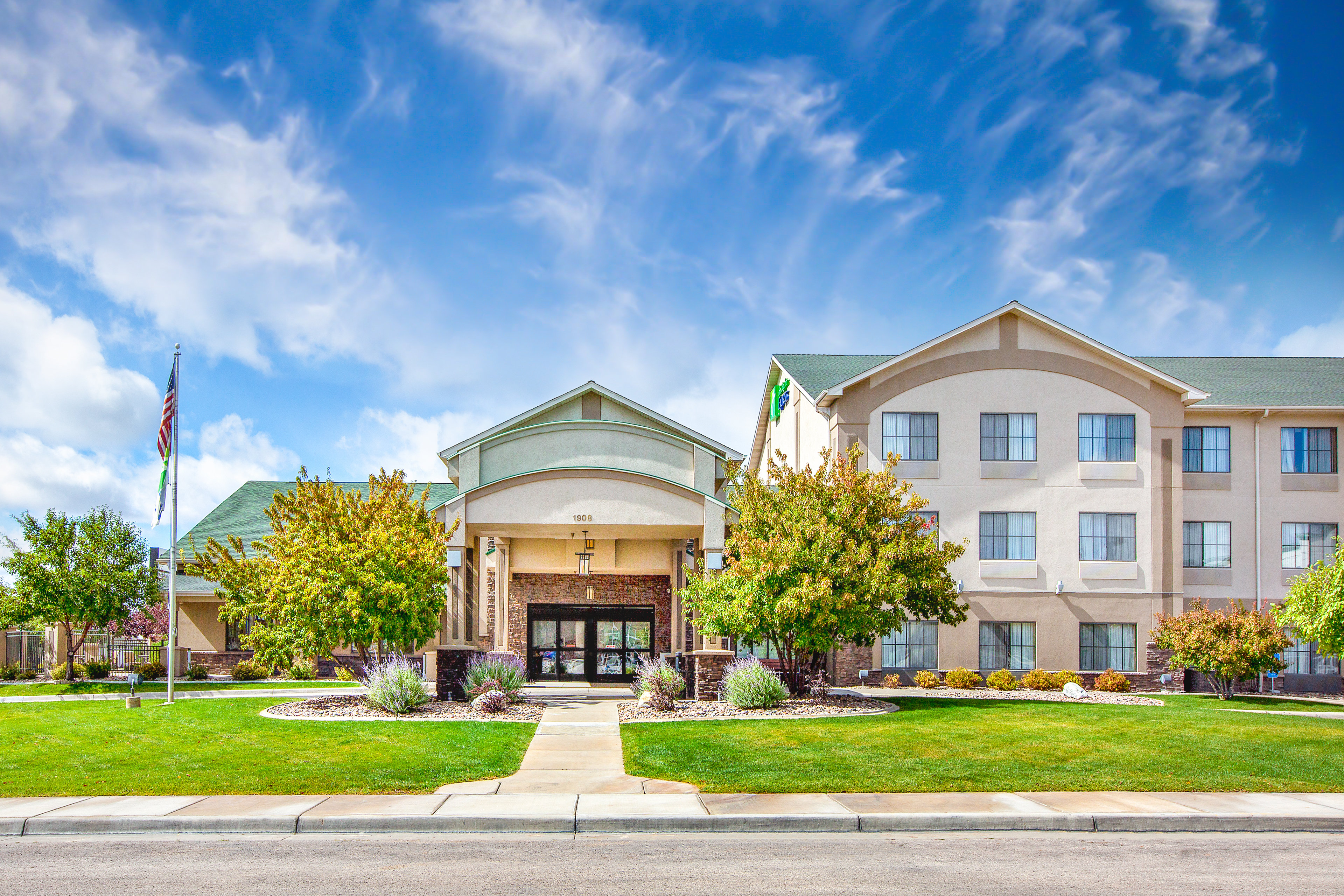 holiday inn express and suites gillette by ihg