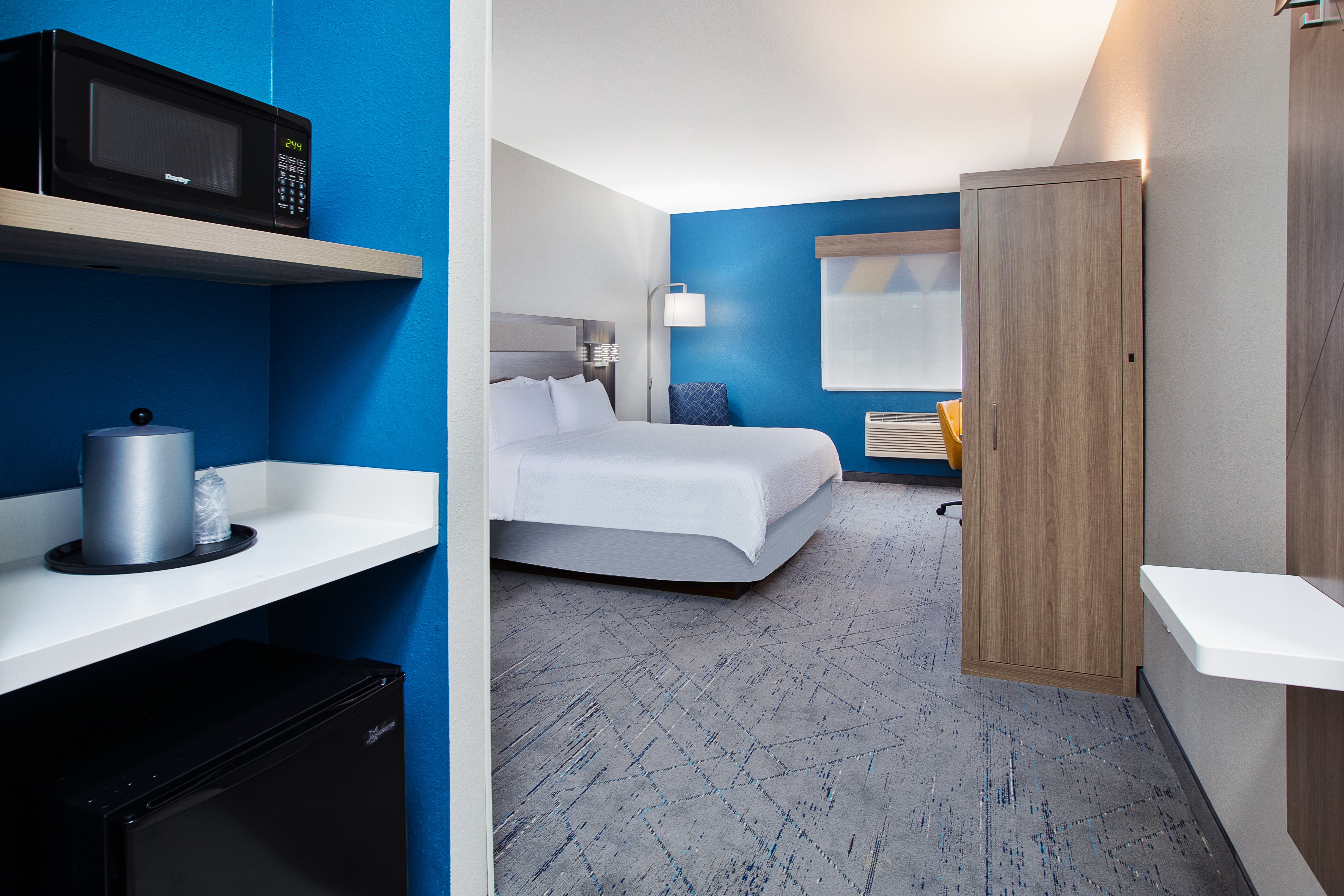 holiday inn express and suites wauseon by ihg