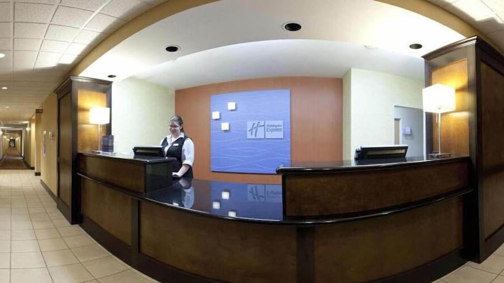 holiday inn express and suites wauseon by ihg
