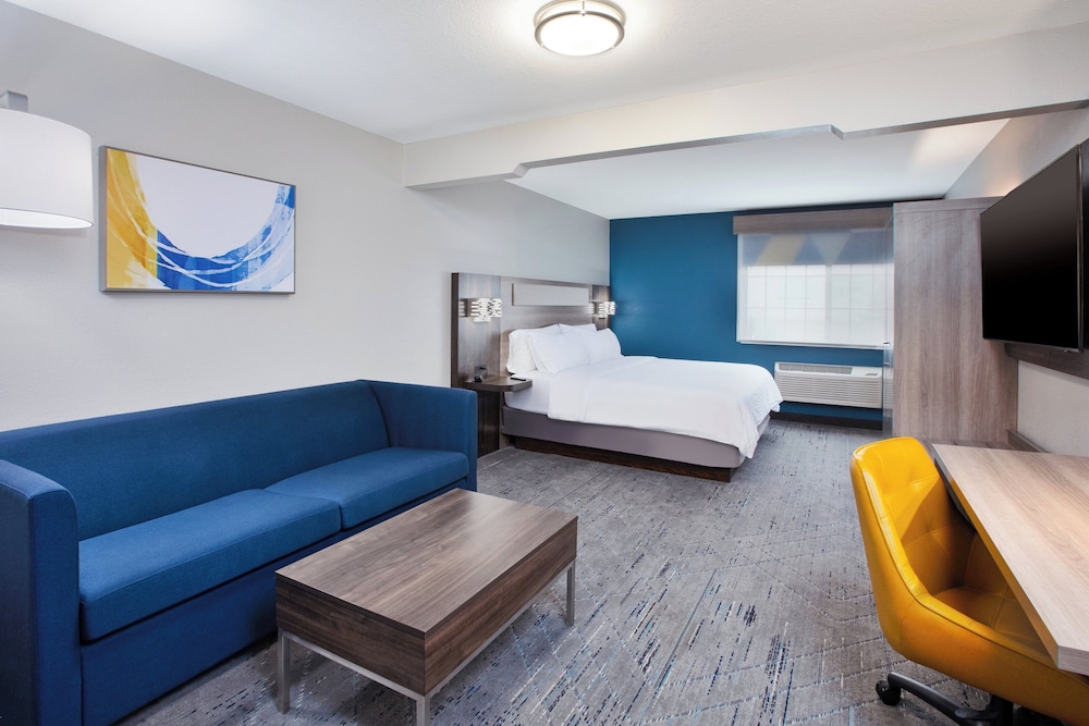 holiday inn express and suites wauseon by ihg