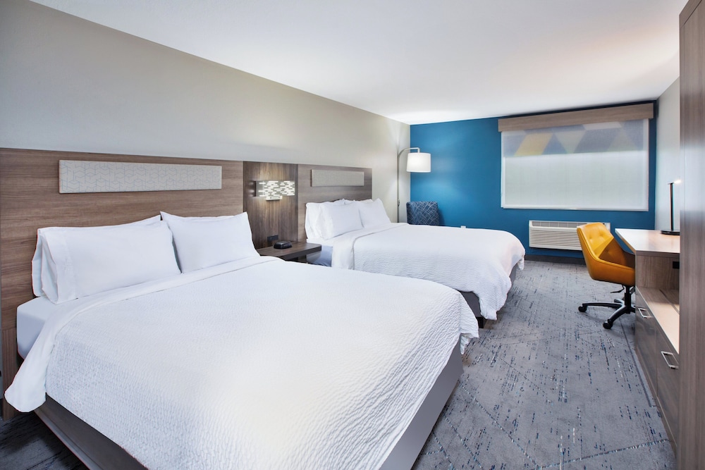 holiday inn express and suites wauseon by ihg