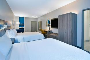holiday inn express and suites wauseon by ihg
