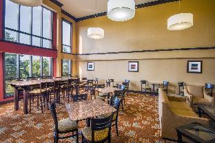 holiday inn express and suites wauseon by ihg
