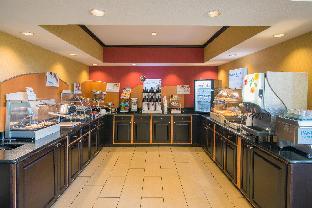 holiday inn express and suites wauseon by ihg