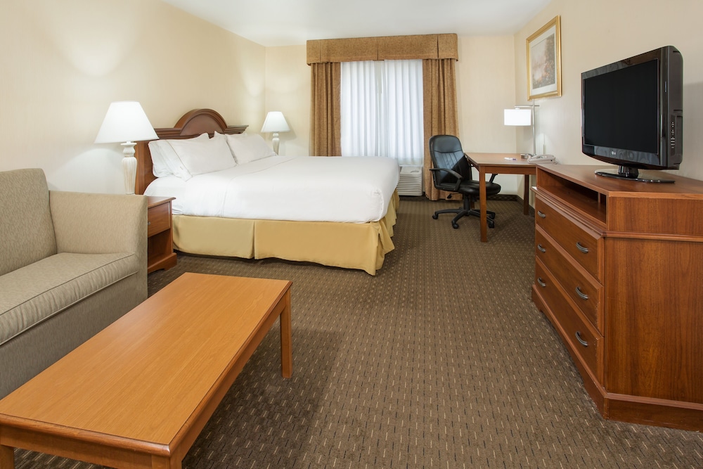 holiday inn express and suites marion by ihg