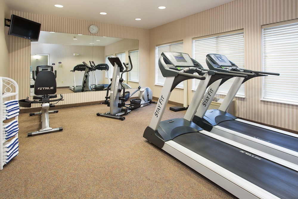 holiday inn express and suites marion by ihg