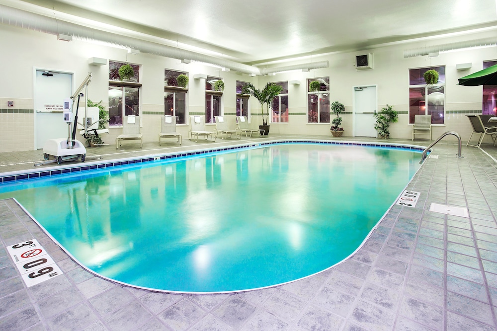 holiday inn express and suites marion by ihg