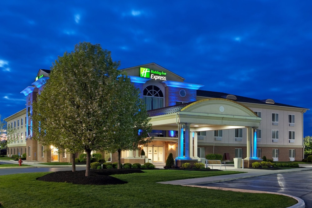 holiday inn express and suites marion by ihg