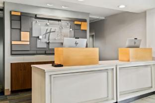 holiday inn express and suites marion by ihg