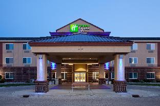 holiday inn express and suites aberdeen by ihg