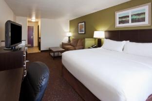 holiday inn express and suites aberdeen by ihg
