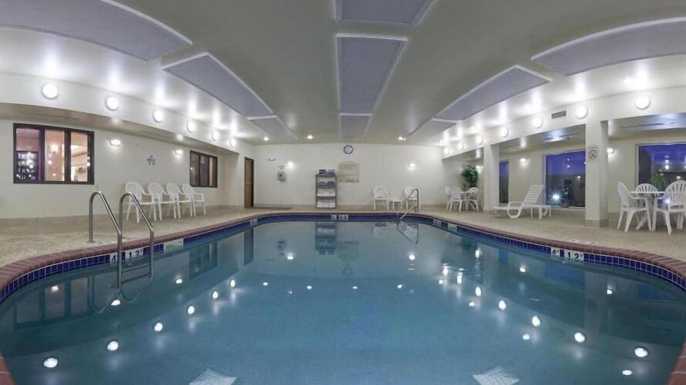 holiday inn express and suites yankton by ihg