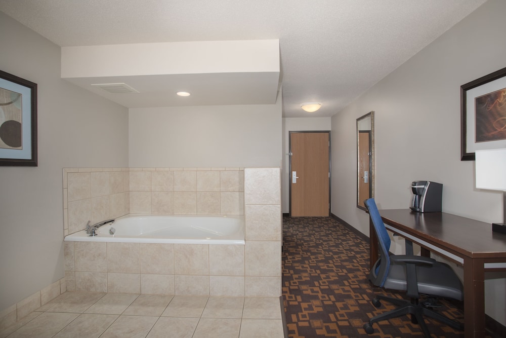 holiday inn express and suites yankton by ihg